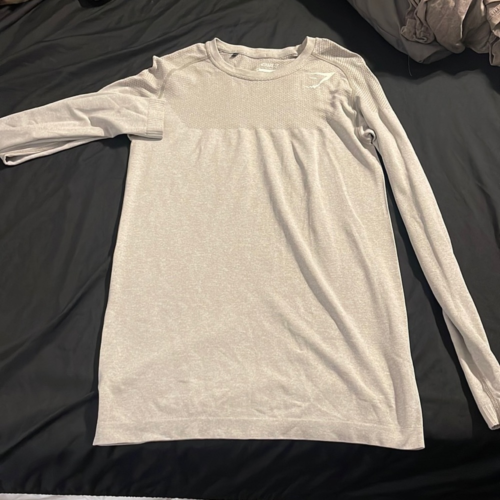 Gym shark long sleeve